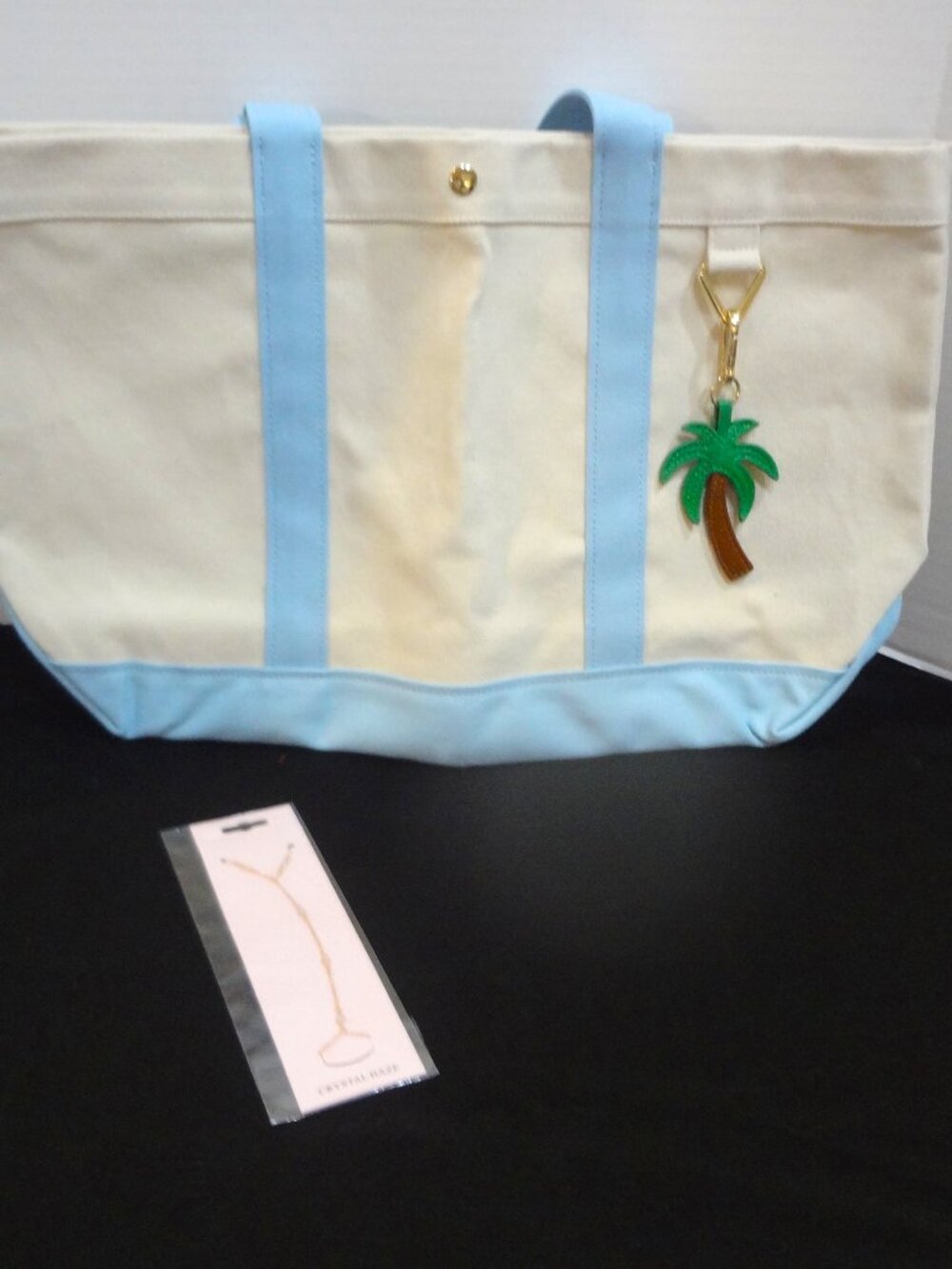 Baublebar Sanp Closure Tote with Crystal Haze Hand Chain